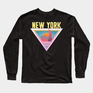 New York City Skyline Silhouette Sunrise Retro 80's / 90's Vaporwave Aesthetics - Bright Vintage Design For Sunny Summer Days Long Sleeve T-Shirt